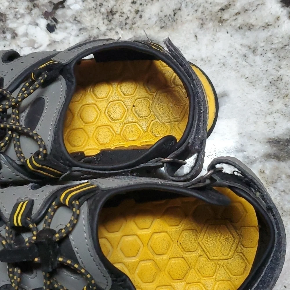 Khomnu Sandles Size 1 Yellow Gray Black Shoes Summer Boys